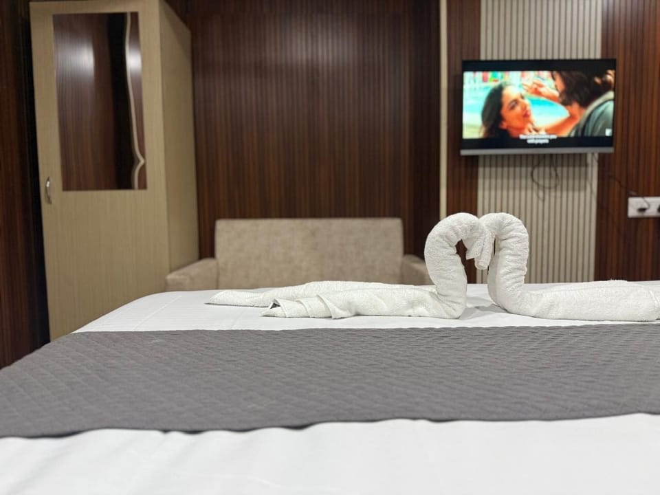 Classic Room | Laptop workspace, free WiFi