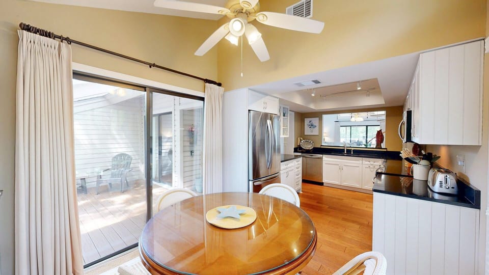 Breakfast Nook