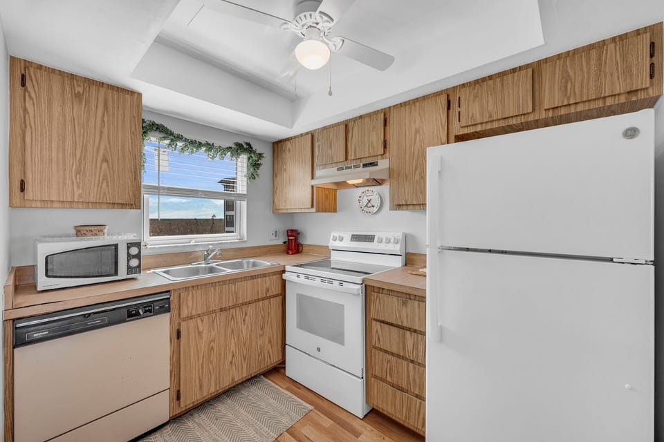 Fully equipped kitchen 