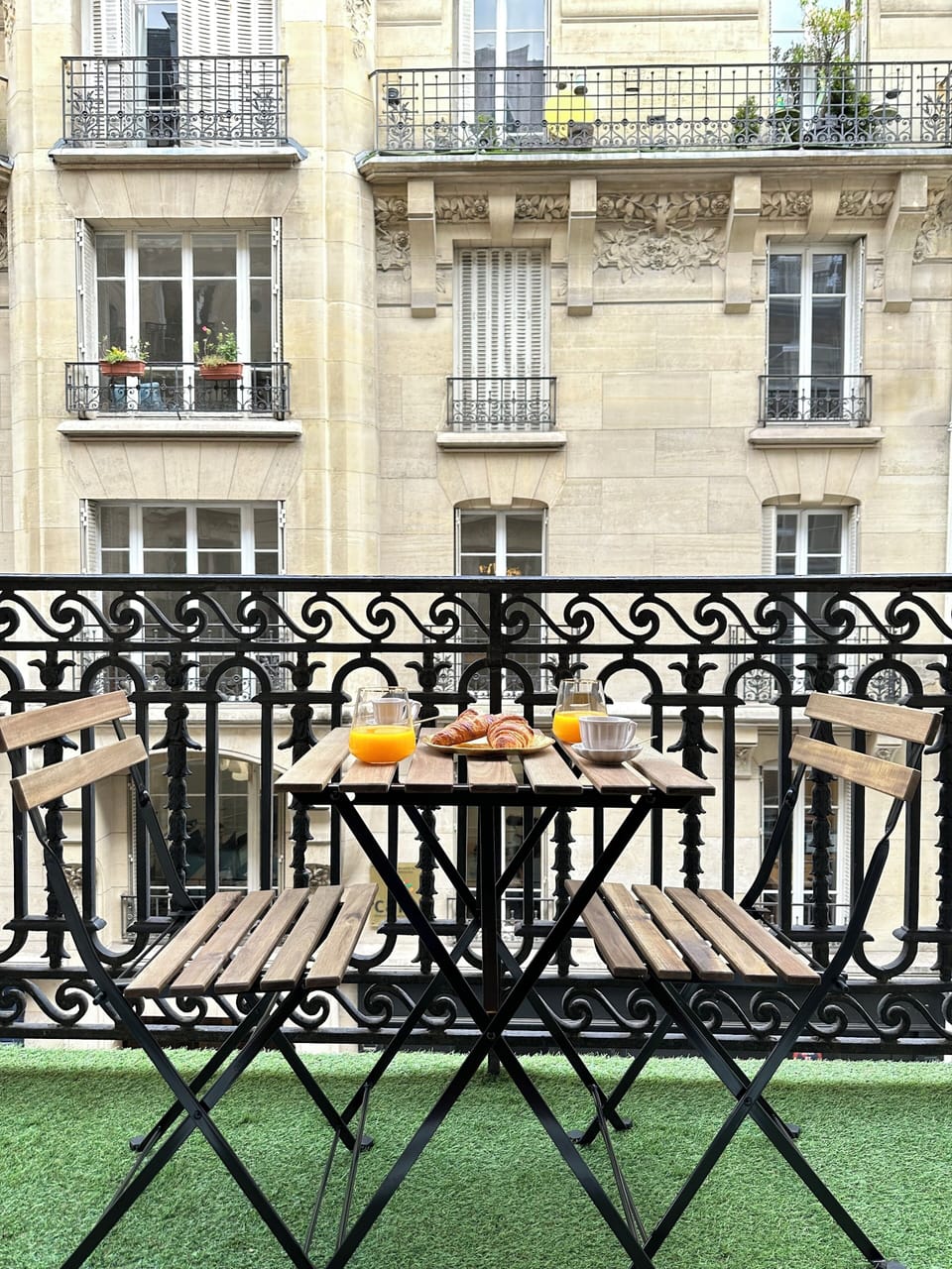 Luxury Apartment, Courtyard View | Balcony