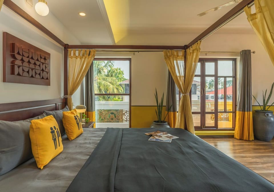 Premium Double Room with Balcony | Free WiFi, bed sheets