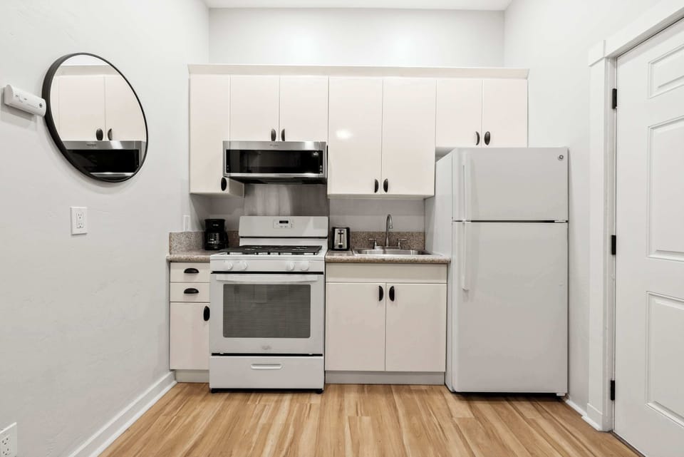"Where culinary creativity comes to life – a kitchen that’s as welcoming as it is functional 🍳✨"
