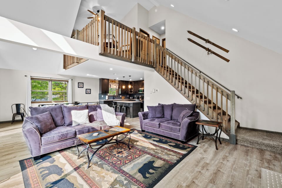 House (6 Bedrooms) | Interior
