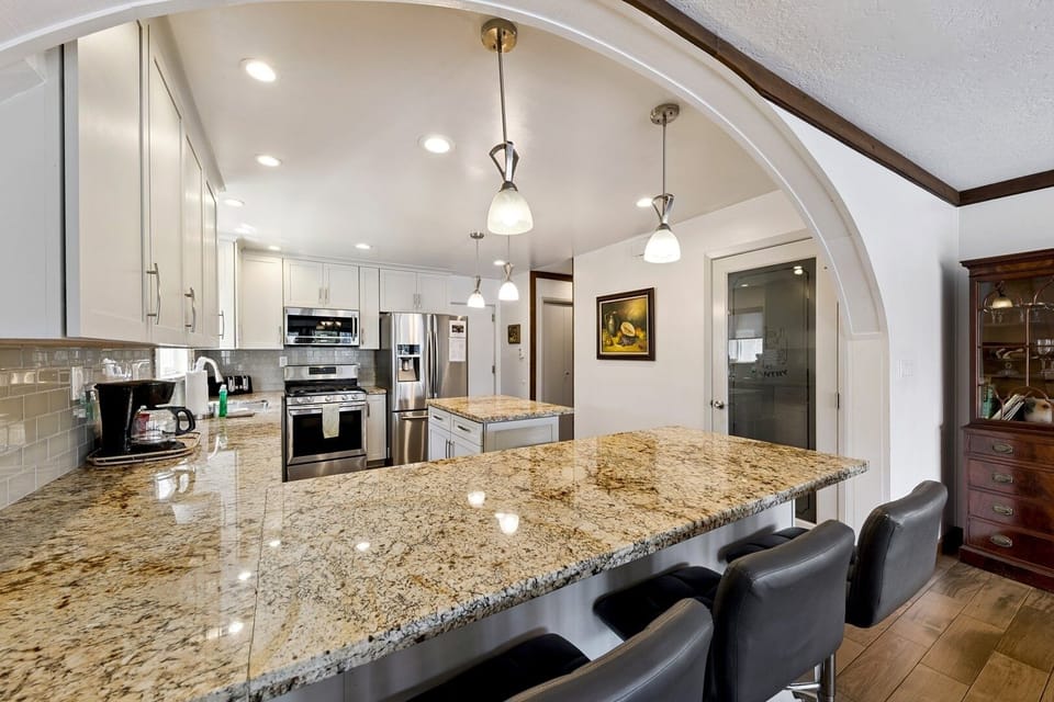 House, 3 Bedrooms | Private kitchen