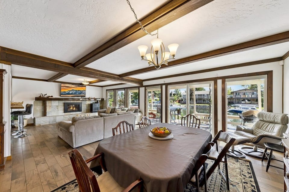 House, 3 Bedrooms | Dining