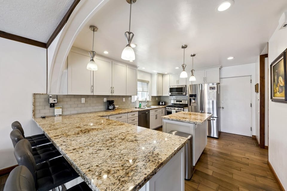 House, 3 Bedrooms | Private kitchen