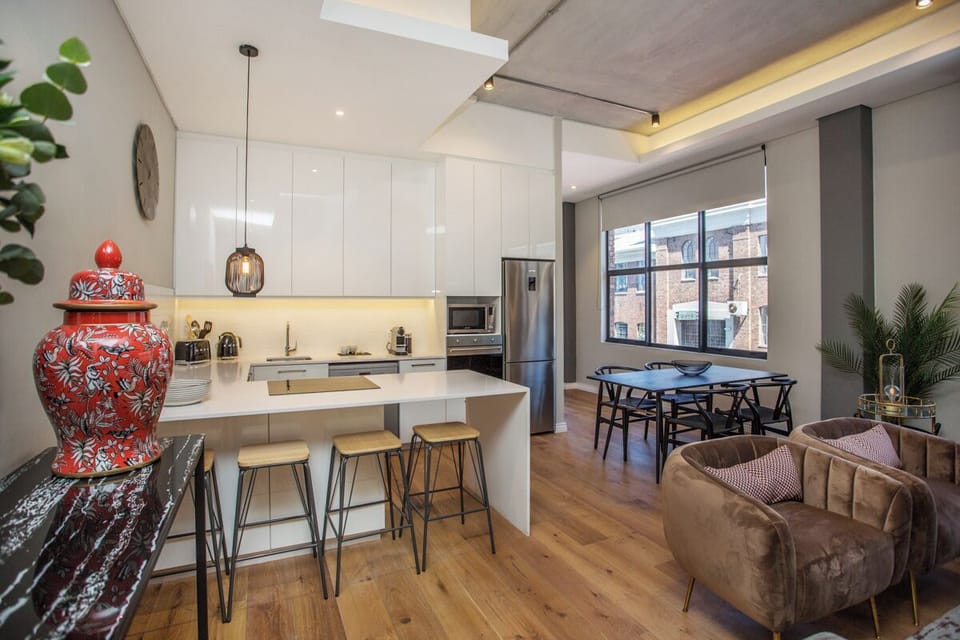 Executive Apartment, City View | Private kitchen