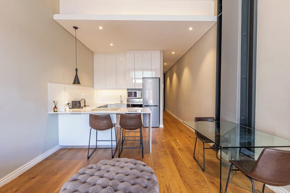 Luxury Apartment, Balcony, City View | Private kitchen