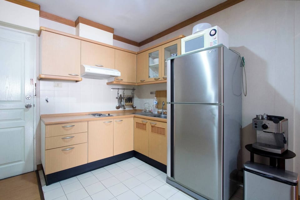 Condo, 1 Bedroom, Smoking, Balcony | Interior