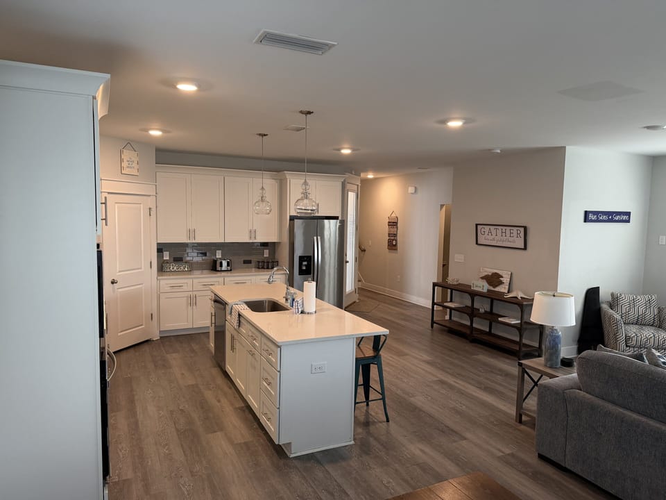Indoors, Lamp, Floor, Flooring, Appliance