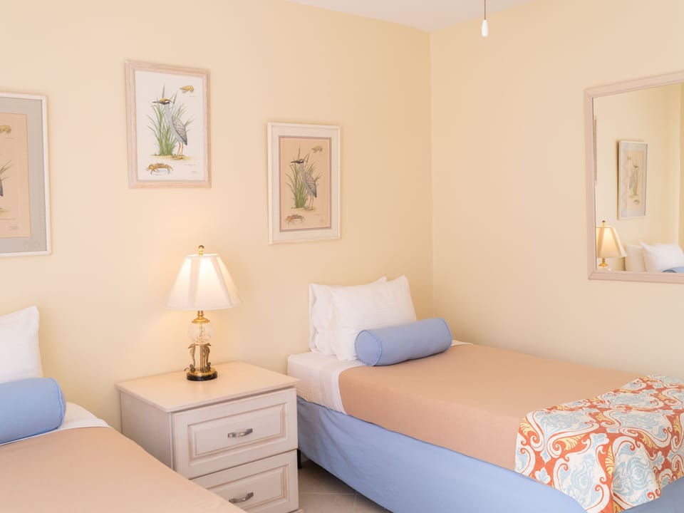 Lamp, Painting, Bed, Bedroom, Furniture
