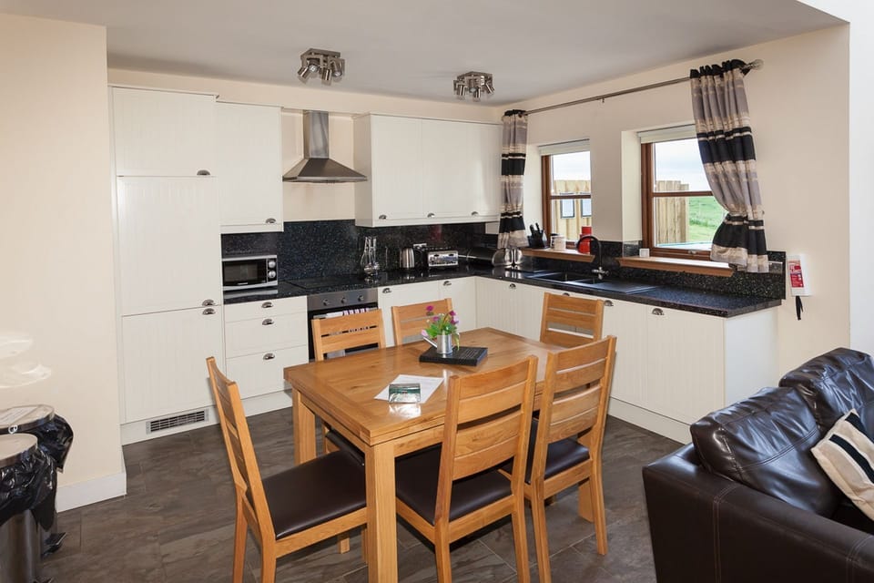 1 Eden Cottage Dining 1