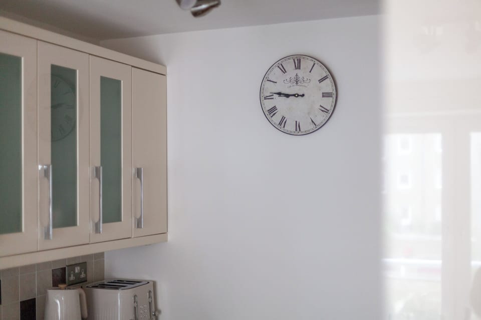 Apartment | Private kitchen | Full-size fridge, microwave, oven, stovetop