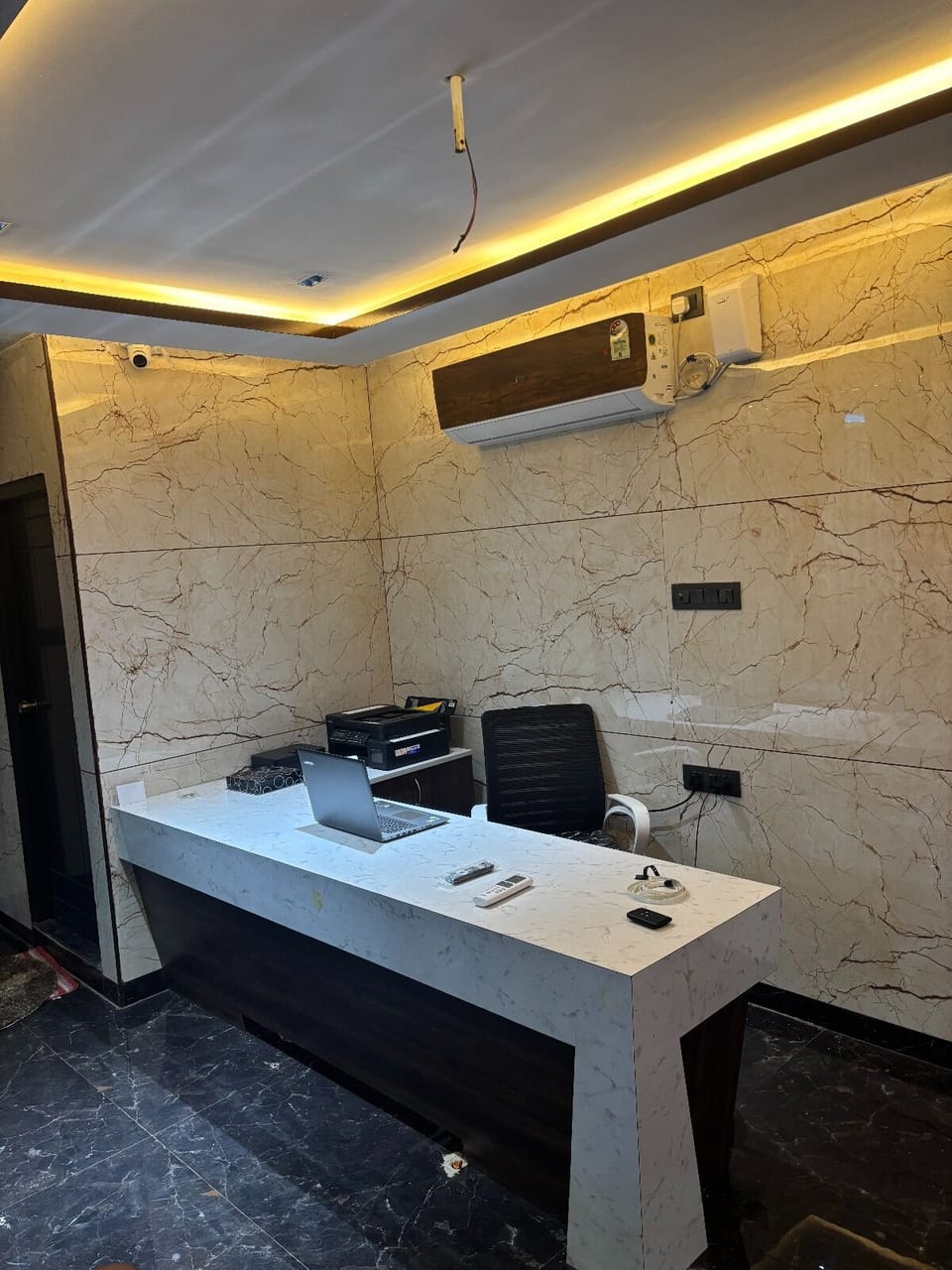 Concierge desk