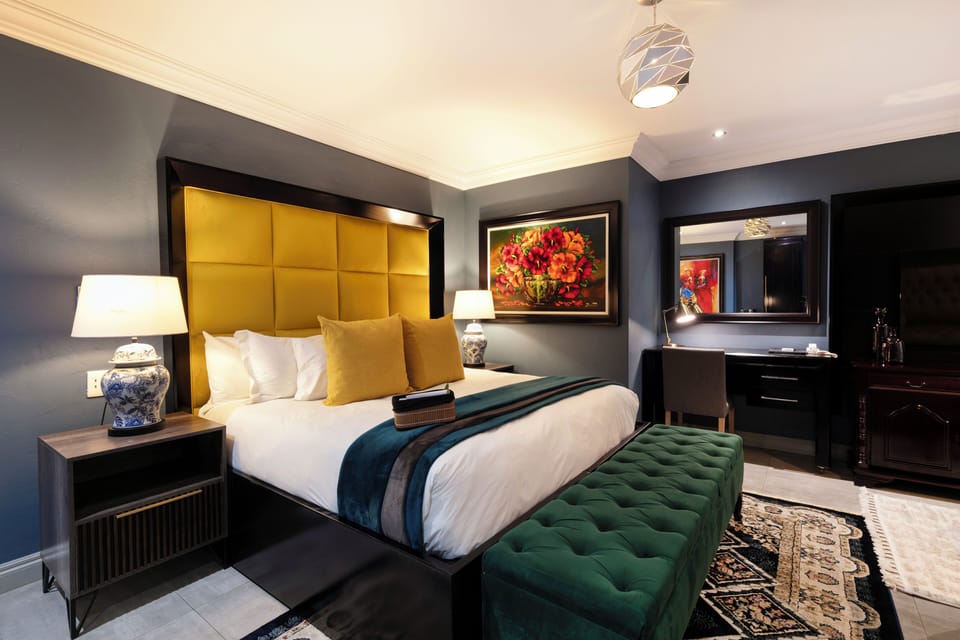 Executive Double Room | In-room safe, WiFi (free), bed sheets