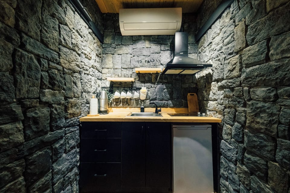Mini-fridge, stovetop, coffee/tea maker, electric kettle