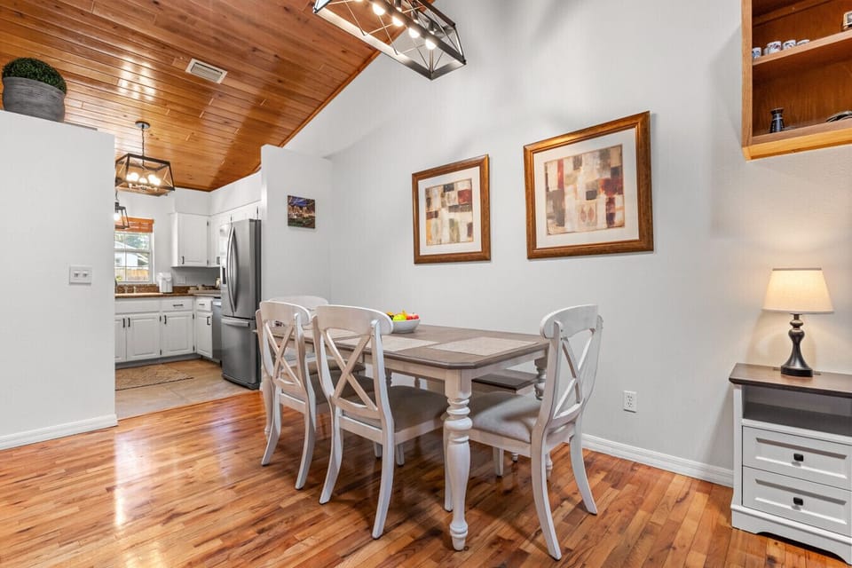 Cozy dining area for four—great for coffee, quick bites, or takeout.
