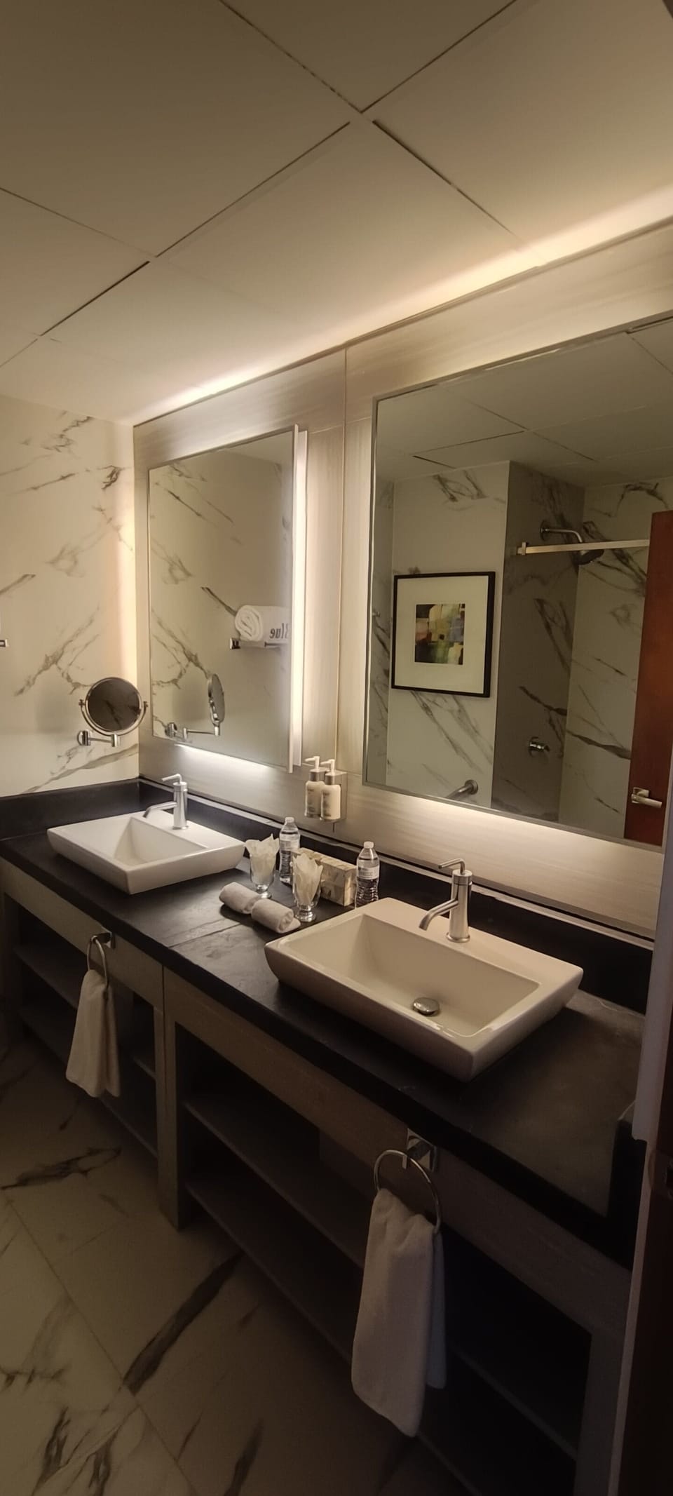 Standard Single Room | Bathroom | Shower, hair dryer, towels, soap