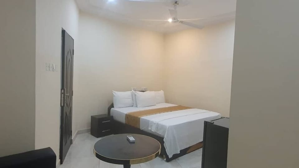 Deluxe Single Room
