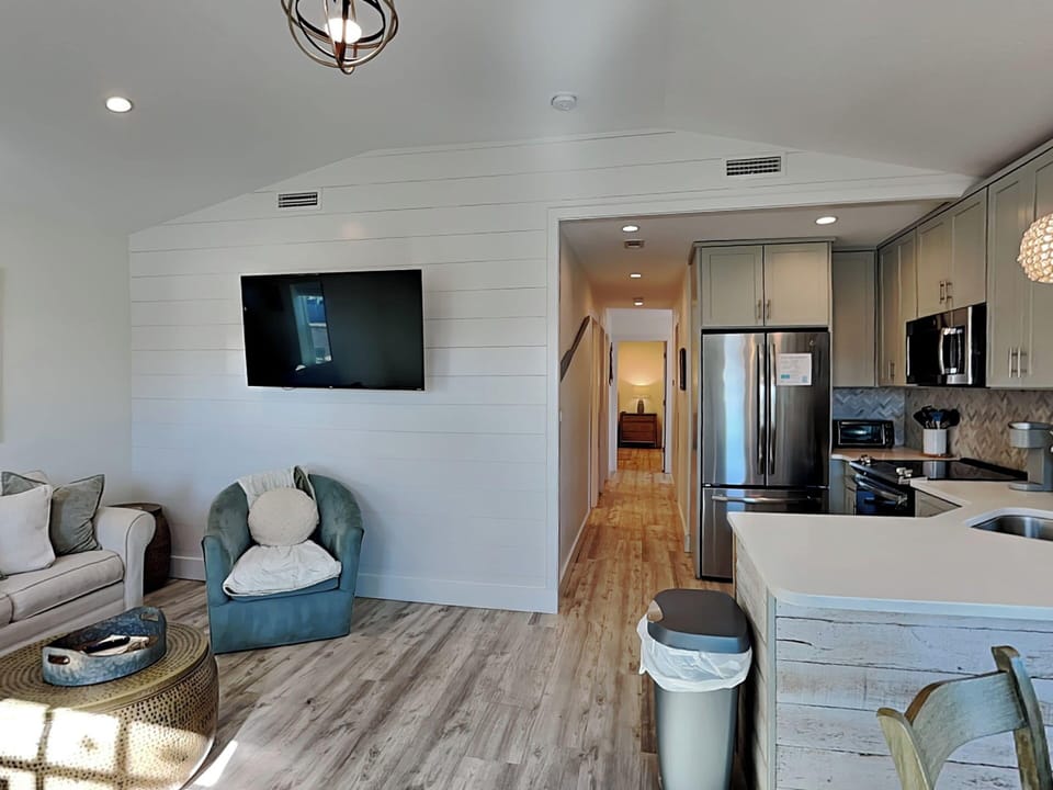 Studio (3 Bedrooms) | Property amenity