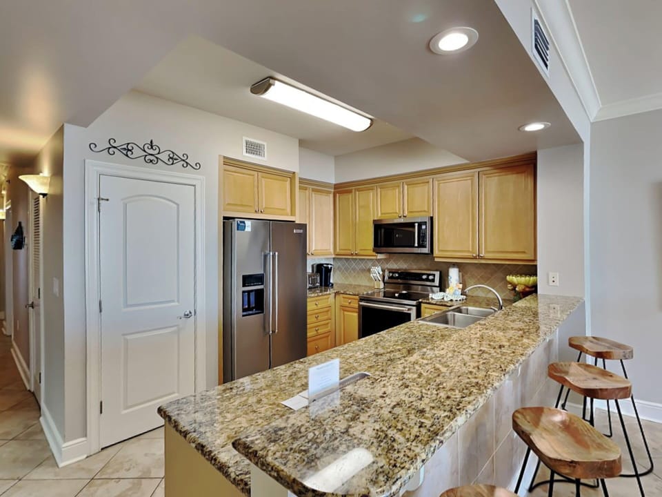 Condo (3 Bedrooms) | Property amenity