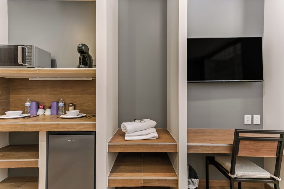 Comfort Apartment | Desk, laptop workspace, iron/ironing board, free WiFi