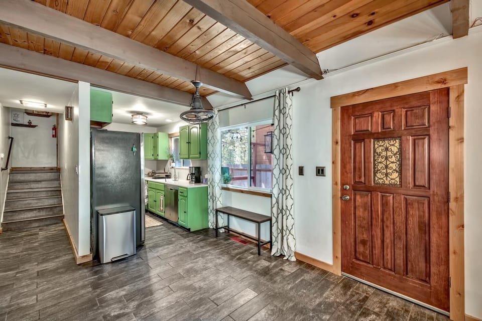 Front door/ Dining Room/Kitchen Area