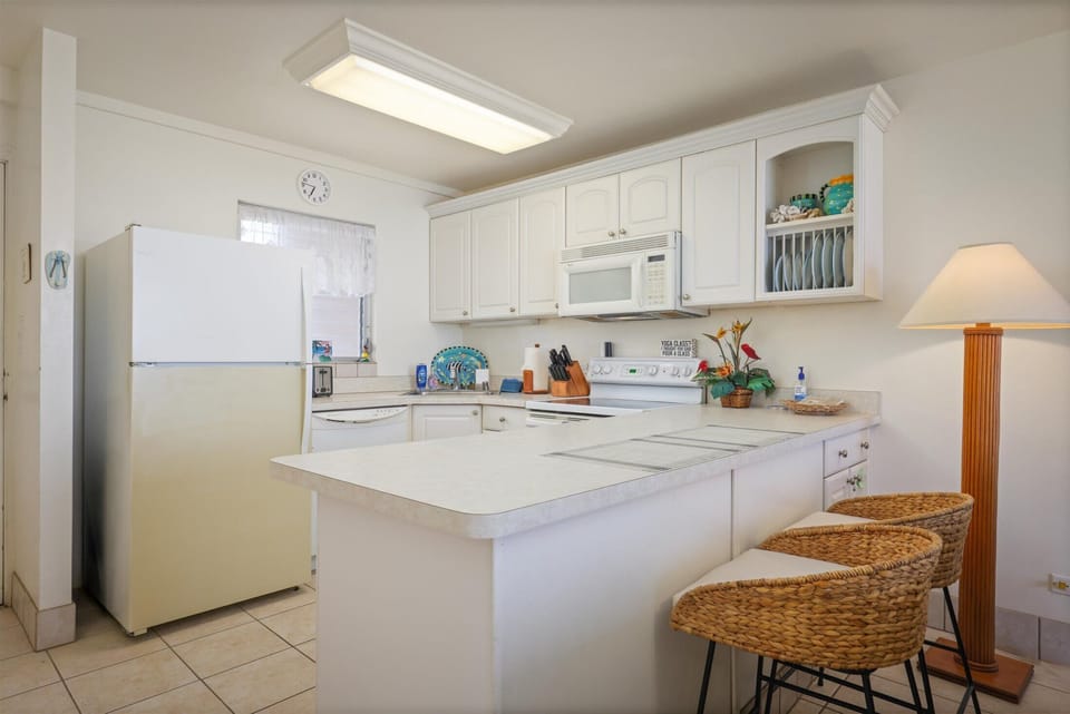 Counter for dining or office/computer set up