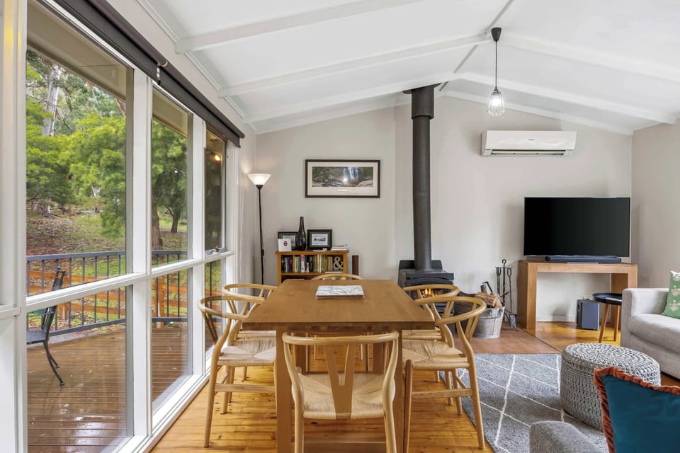 Dining Under the Grampians