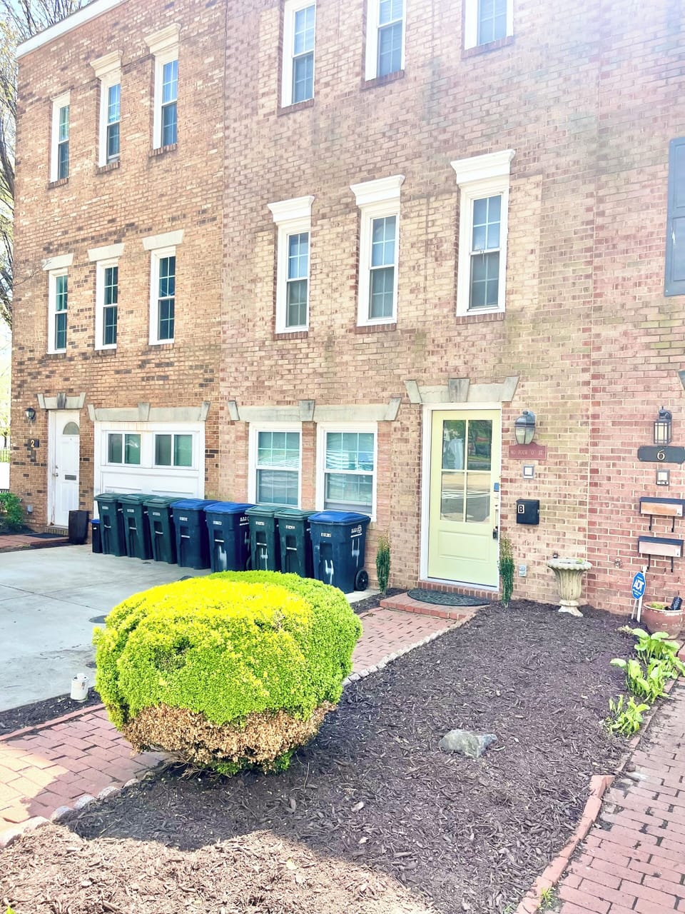 Front of house with driveway for guest parking