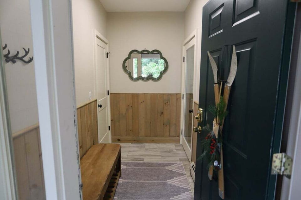 Enrty way at Forest Knoll Condo in Waterville Valley, NH