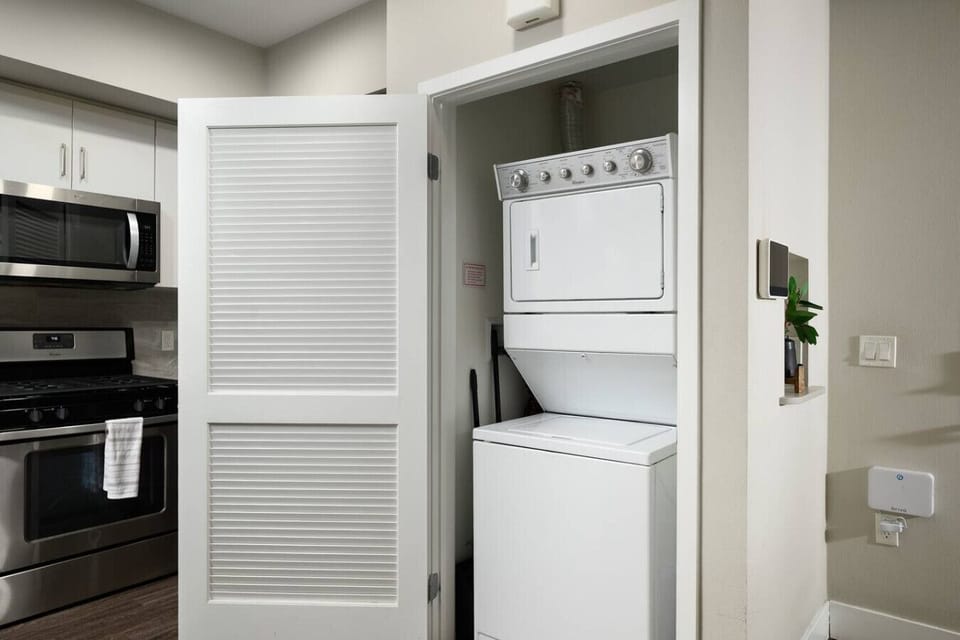 Freshen up your clothes with our easy-to-use laundry setup.