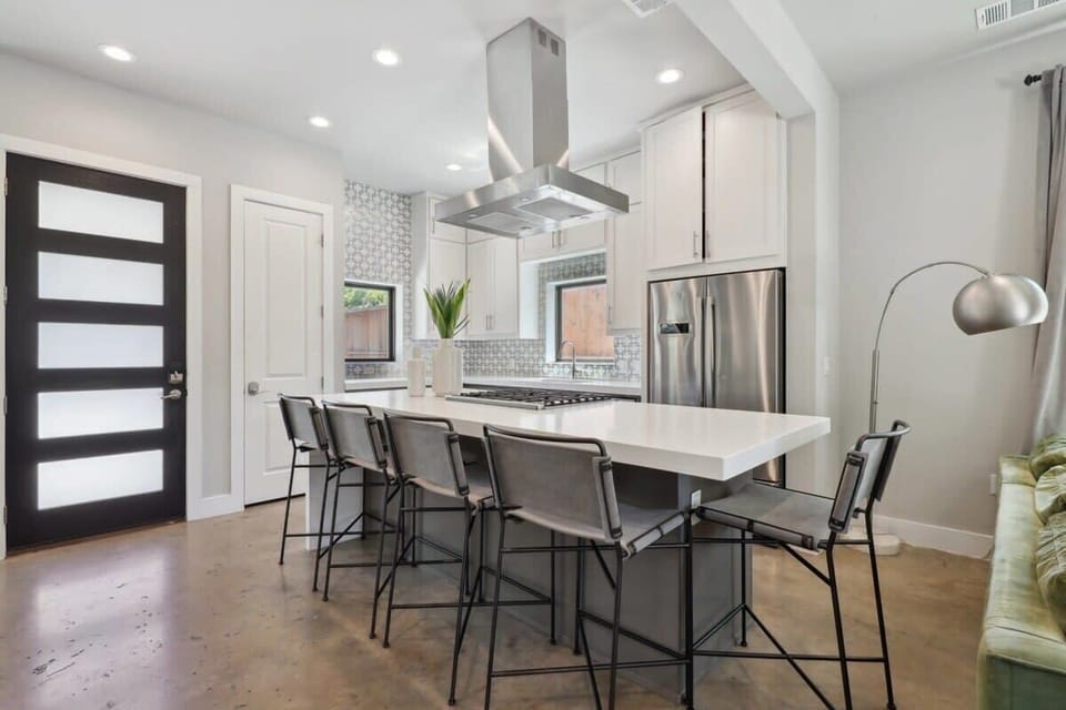 Open Concept Chef's  Kitchen | First Floor | Fully Equipped | Gas Range | Bar Seating
