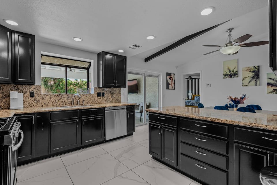 Spacious equipped kitchen