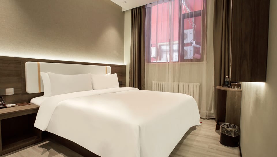 Basic Double Room, City View | Laptop workspace, blackout drapes, iron/ironing board, WiFi (free)