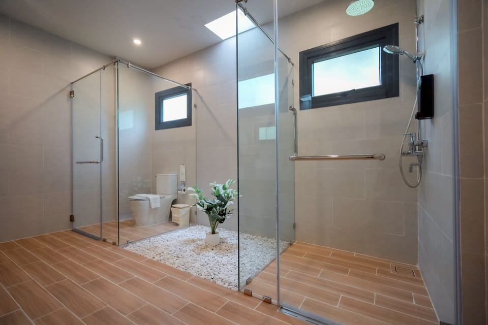 Villa, 1 Large Twin Bed, Lakeside | Bathroom | Separate tub and shower, towels, soap, shampoo