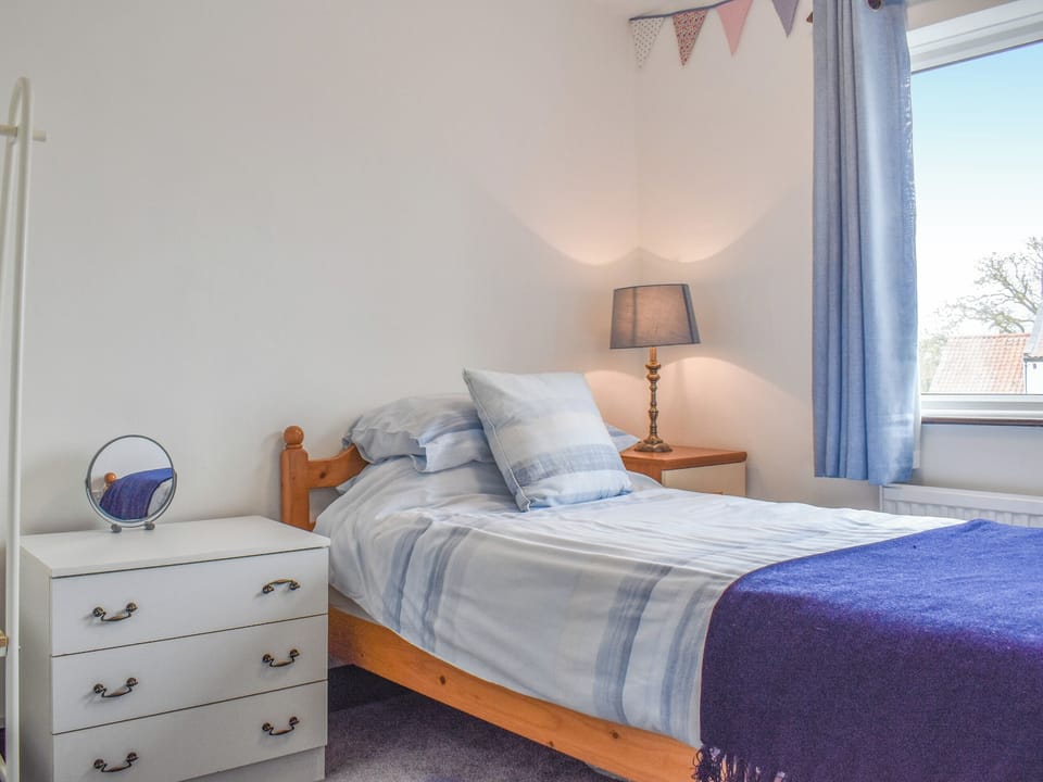 Double bedroom | Kathys Cottage, Kings Lynn