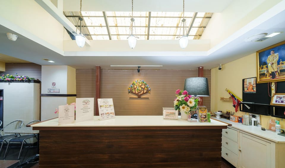 Entrance / Reception