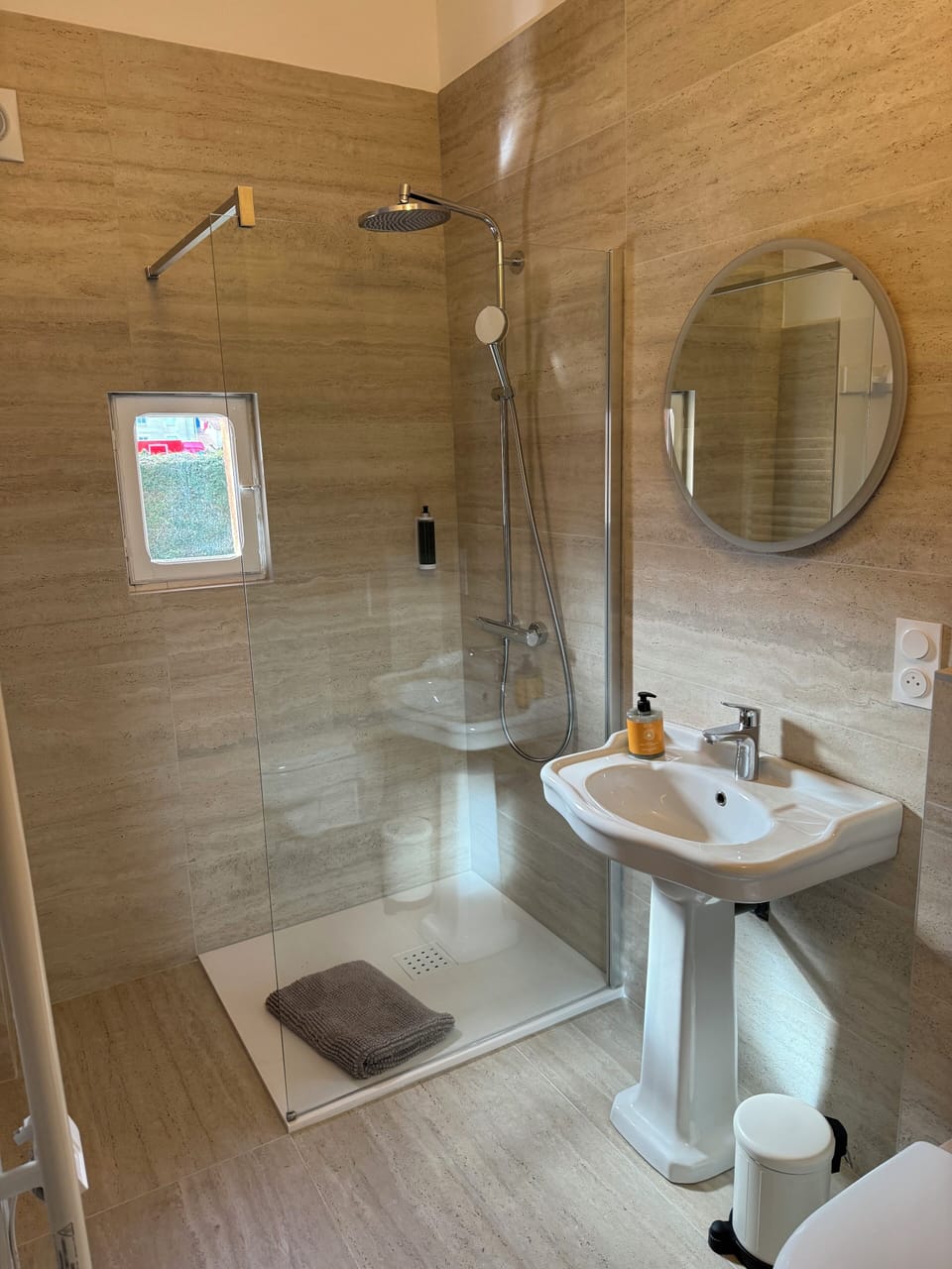 La Tour | Bathroom
