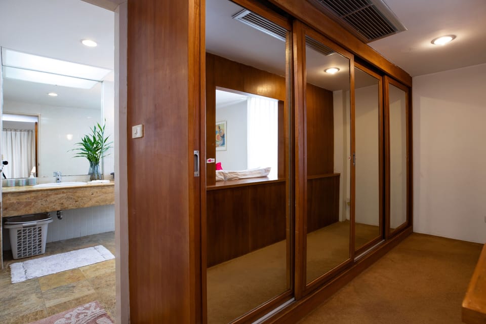 Exclusive Apartment, 3 Bedrooms, Balcony, Ocean View | Free WiFi