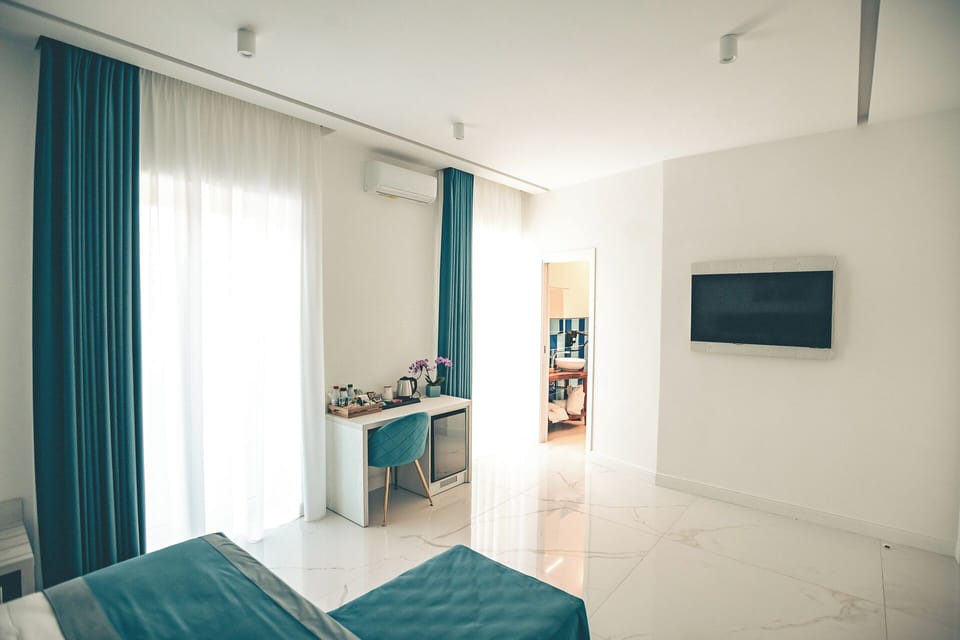 Superior Room, Balcony | In-room safe, desk, blackout drapes, free WiFi