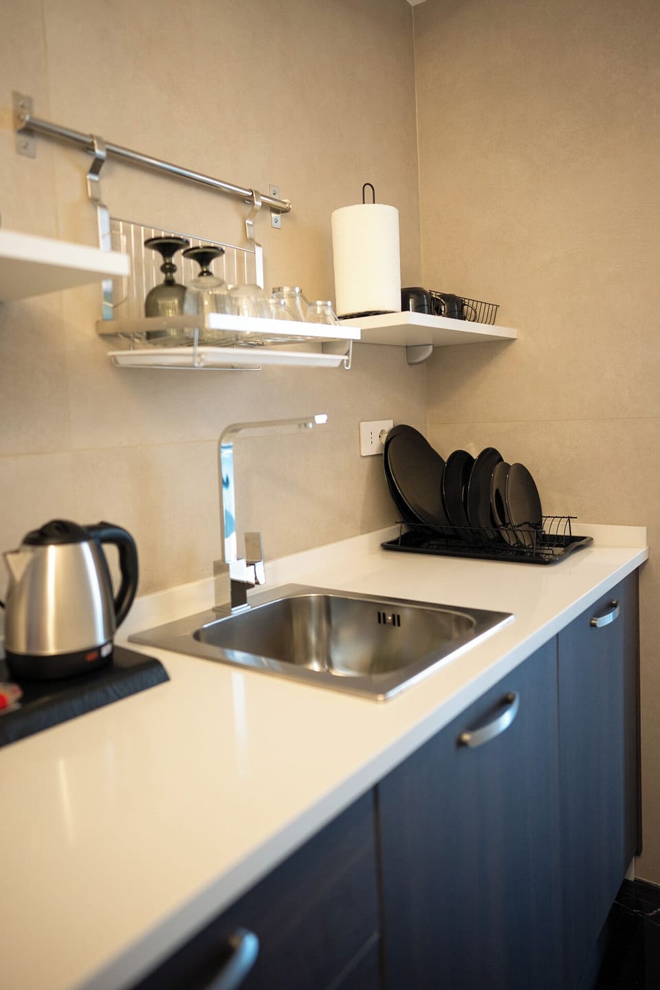 Deluxe Double Room | Private kitchen | Electric kettle