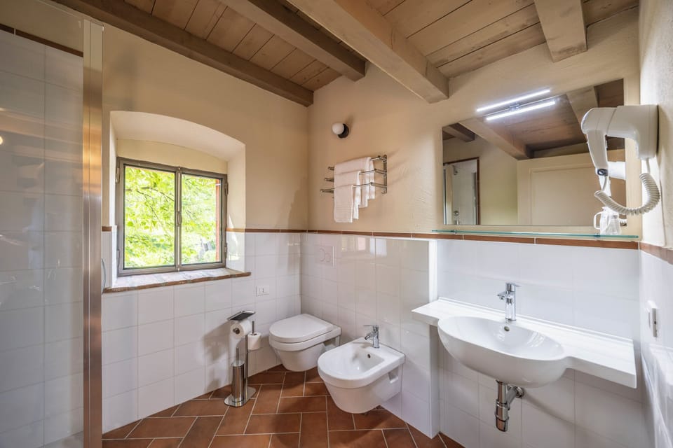 Comfort Double Room | In-room safe, blackout drapes, free WiFi