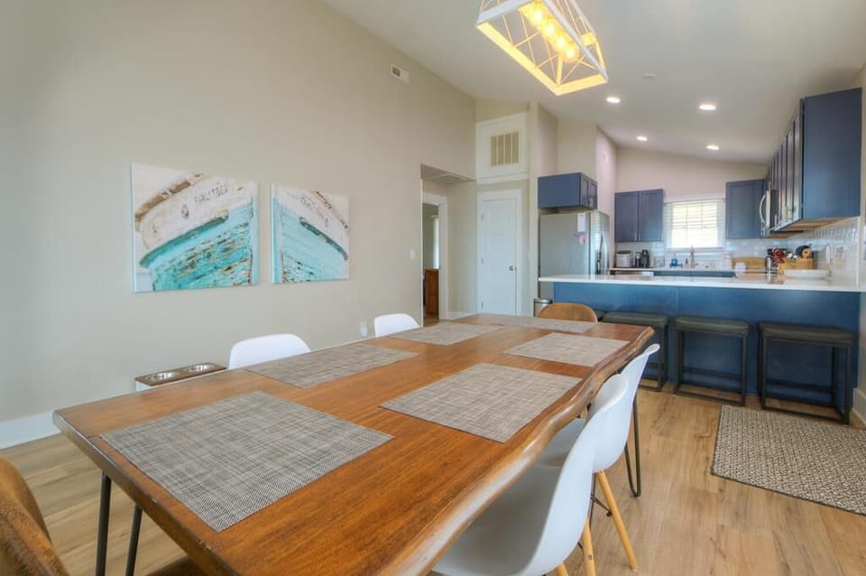 Dining Room
GW 6-17-25