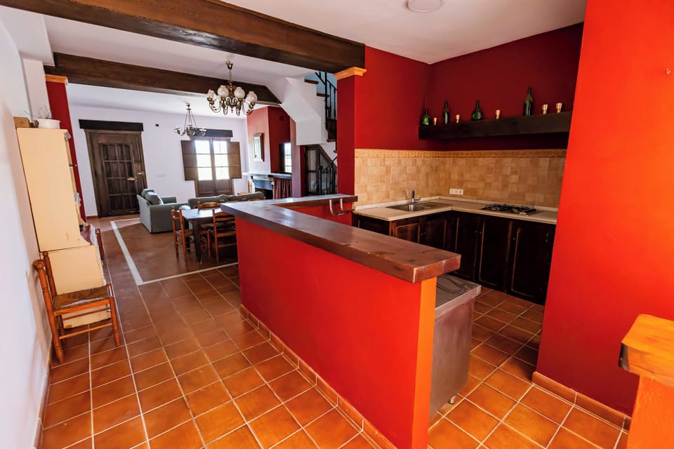 Basic House | Private kitchen | Shared fridge, microwave