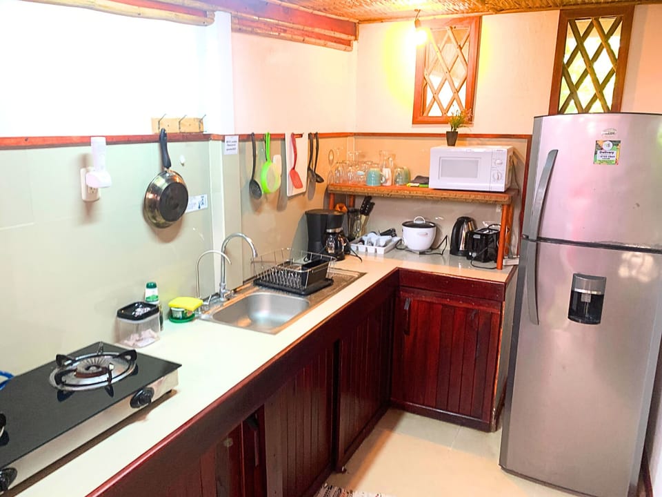 Villa 6 kitchen
