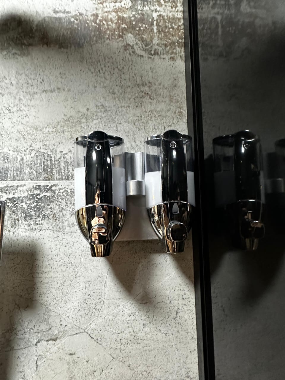 Deluxe Suite, City View | Bathroom | Shower, hair dryer, slippers, towels