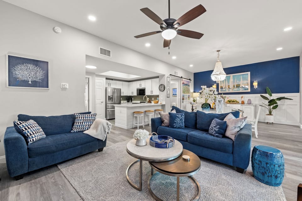 Gorgeous and renovated! Welcome to the "Villa Cabana Palms"