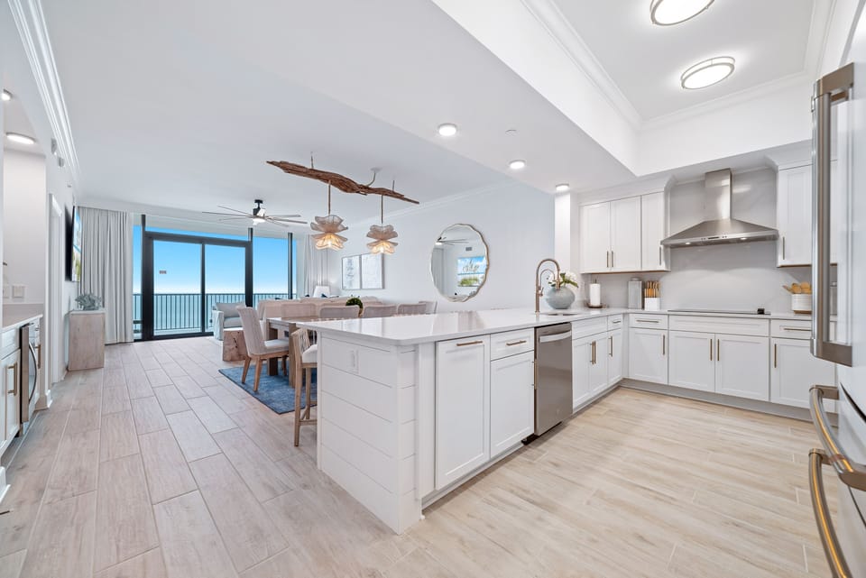Condo, 3 Bedrooms | Private kitchen | Coffee/tea maker, fridge, oven