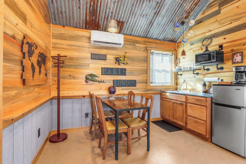 Kitchenette and dining room.